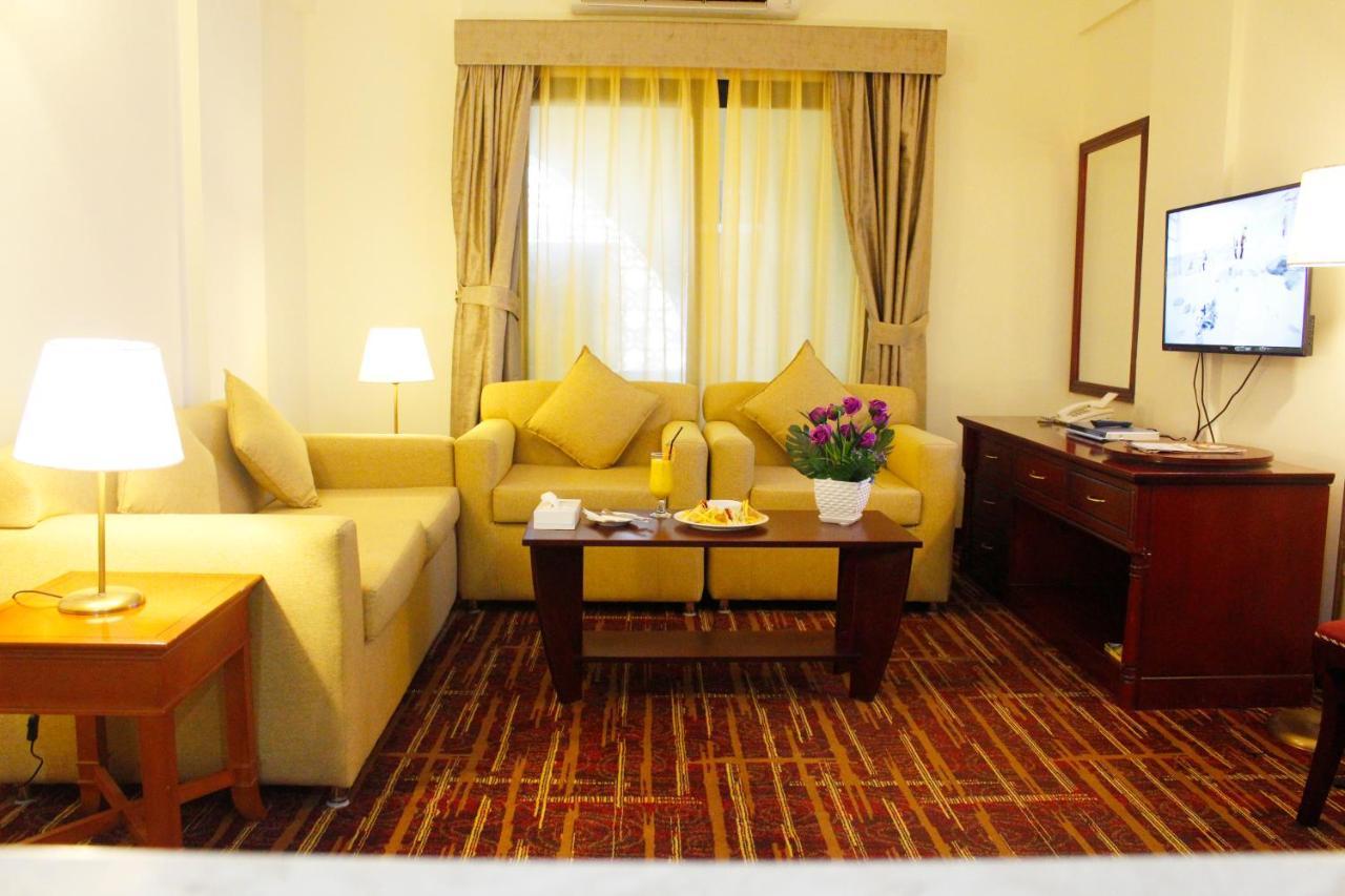 Al Diar Mina Hotel Abu Dhabi Exterior photo