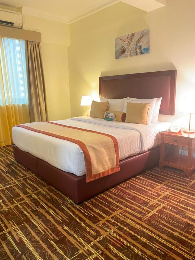 Al Diar Mina Hotel Abu Dhabi Exterior photo