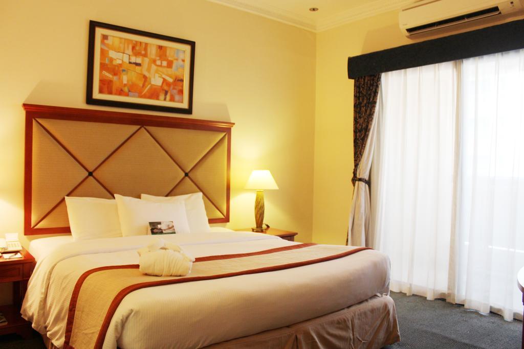 Al Diar Mina Hotel Abu Dhabi Exterior photo